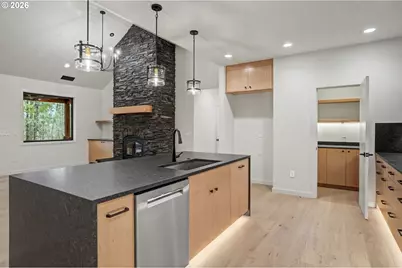 19850 Winters Hill Rd, Silverton, OR 97381 - Photo 14