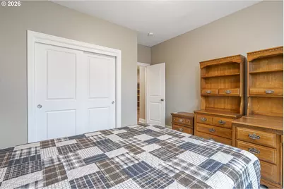 425 NW Crater Lake Dr, Dallas, OR 97338 - Photo 22