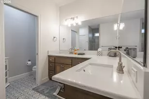 425 NW Crater Lk Dr, Dallas, OR 97338 - Photo 18