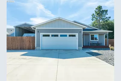 829 Jacobson Way, Lakeside, OR 97449 - Photo 2