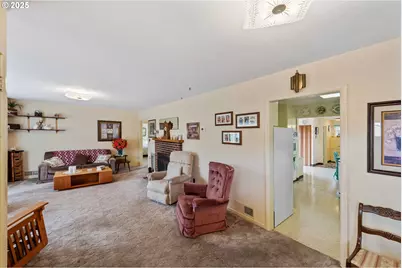 90880 Robertson Ln, Coos Bay, OR 97420 - Photo 2