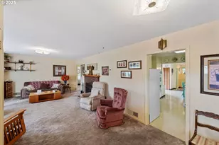 90880 Robertson Ln, Coos Bay, OR 97420 - Photo 2