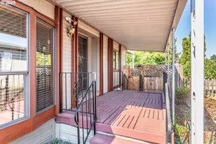 7455 SE King Rd, Milwaukie, OR 97222 - Photo 2