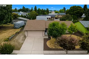 2010 S Dogwood St, Cornelius, OR 97113 - Photo 1