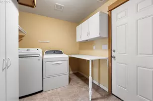 64 Almond Way, Creswell, OR 97426 - Photo 12