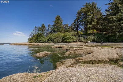 01500 Cape Arago Hwy, Coos Bay, OR 97420 - Photo 12