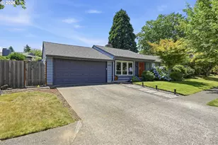 13912 NE Fremont Ct, Portland, OR 97230 - Photo 4