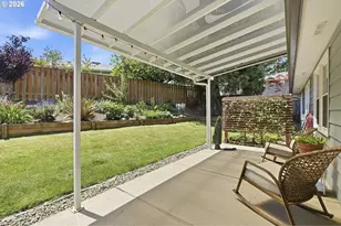 13912 NE Fremont Ct, Portland, OR 97230 - Photo 30