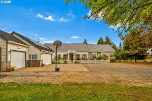 14815 SW Delashmutt Ln, McMinnville, OR 97128 - Photo 2