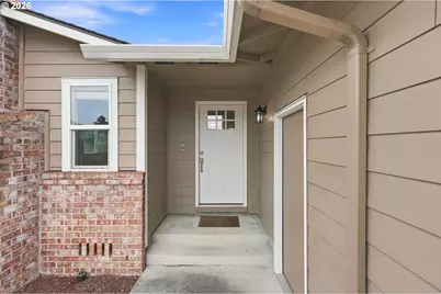 822 SW Hartley Ave, Gresham, OR 97030 - Photo 2