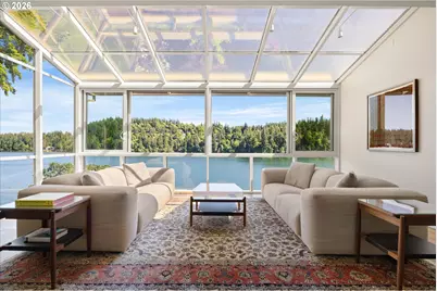 2470 Summit Ct, Lake Oswego, OR 97034 - Photo 12