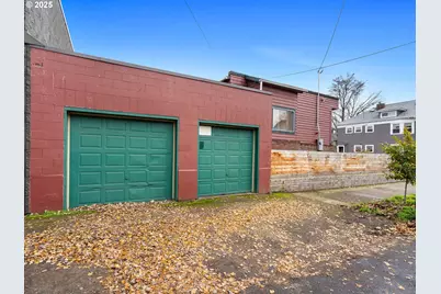 1305 SE Belmont St, Portland, OR 97214 - Photo 4