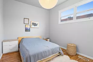 1305 SE Belmont St, Portland, OR 97214 - Photo 14