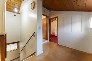 12624 SE Powell Blvd, Portland, OR 97236 - Photo 12