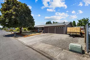 3965 NE 48th Ave, Salem, OR 97305 - Photo 4