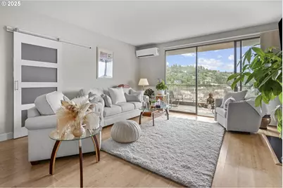 2221 SW 1st Ave #2421, Portland, OR 97201 - Photo 4