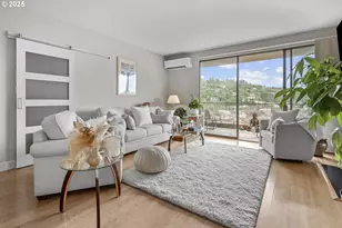 2221 SW 1st Ave, Portland, OR 97201 - Photo 4