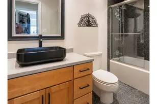 2221 SW 1st Ave, Portland, OR 97201 - Photo 20