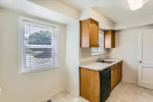 5326 SE 18th Ave, Portland, OR 97202 - Photo 8