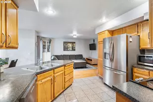 1556 NE 27th Terrace, Gresham, OR 97030 - Photo 18