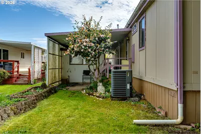 1225 W 10th Ave #18, Junction City, OR 97448 - Photo 28