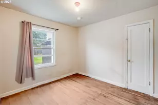 12413 SE Mill St, Portland, OR 97233 - Photo 14