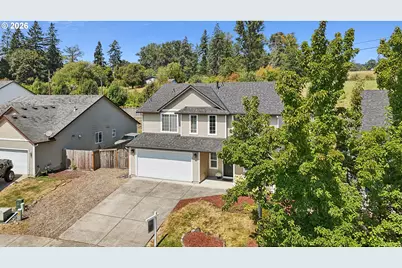 1601 E 4th Way, La Center, WA 98629 - Photo 2