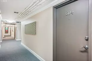 1205 SW Cardinell Dr, Portland, OR 97201 - Photo 18