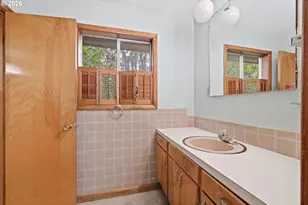 2041 E 26th Ave, Eugene, OR 97403 - Photo 20