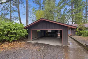 2041 E 26th Ave, Eugene, OR 97403 - Photo 38