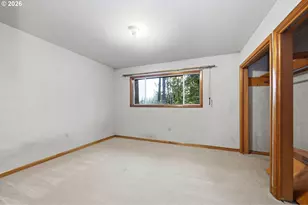 2041 E 26th Ave, Eugene, OR 97403 - Photo 16