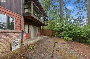 2041 E 26th Ave, Eugene, OR 97403 - Photo 36