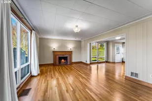 107 E 35th St, Vancouver, WA 98663 - Photo 8