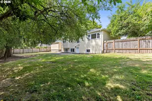 9710 SW 52nd Ave, Portland, OR 97219 - Photo 32