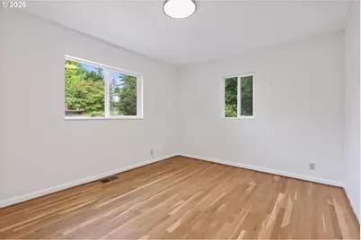9710 SW 52nd Ave, Portland, OR 97219 - Photo 16