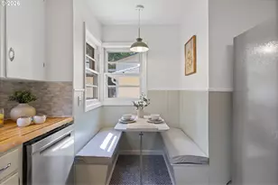 9710 SW 52nd Ave, Portland, OR 97219 - Photo 10