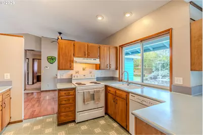 5285 SW 197th Ave, Beaverton, OR 97078 - Photo 16