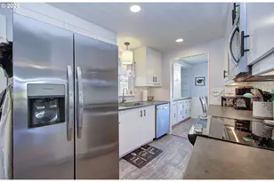 1709 NE 78th St, Vancouver, WA 98665 - Photo 6