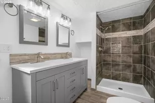 1842 NE 19th St, Lincoln City, OR 97367 - Photo 16