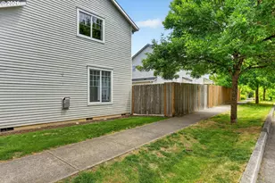 38417 Redwood St, Sandy, OR 97055 - Photo 34