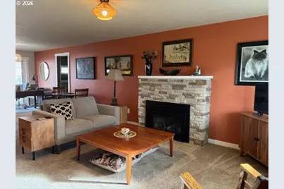 2130 Umpqua Rd, Woodburn, OR 97071 - Photo 2