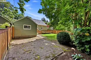3945 SE Clinton St, Portland, OR 97202 - Photo 36