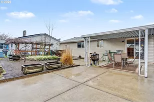 2160 Santiam Dr, Woodburn, OR 97071 - Photo 24