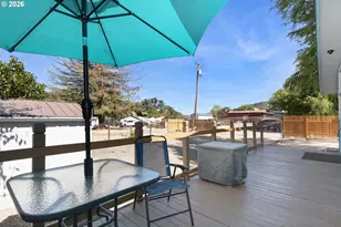 136 Sisters Ln, Roseburg, OR 97471 - Photo 26