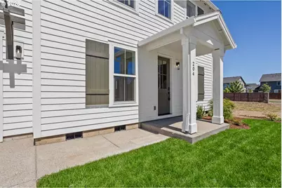 204 NW 16th Ave, Canby, OR 97013 - Photo 4