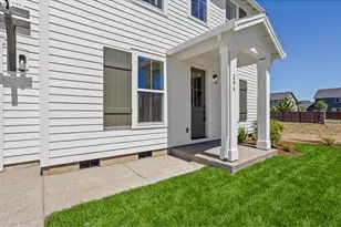 204 NW 16th Ave, Canby, OR 97013 - Photo 4