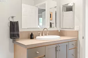 3926 Carman Dr, Lake Oswego, OR 97035 - Photo 18