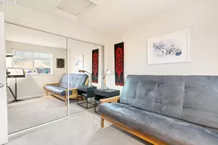 3926 Carman Dr, Lake Oswego, OR 97035 - Photo 14