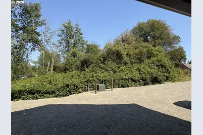 819 S Nevada Dr, Longview, WA 98632 - Photo 24