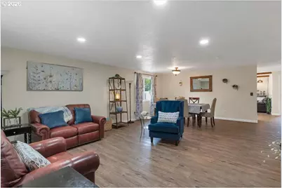 715 Wildflower St, Salem, OR 97301 - Photo 12